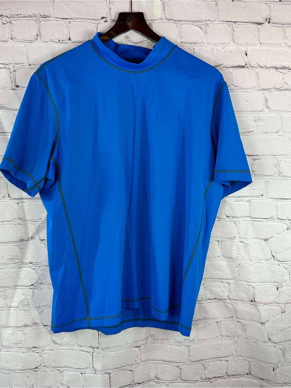 Lands' End Blue Short-Sleeve Rash Guard Mens XL outdoor beach surfer swimwear
